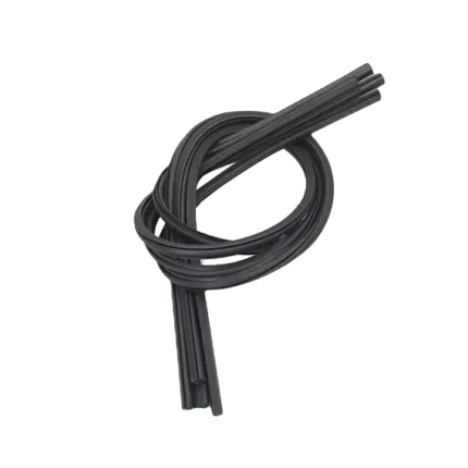 采用 Carbonflex 技术的 Flexisteel 四季雨刮片